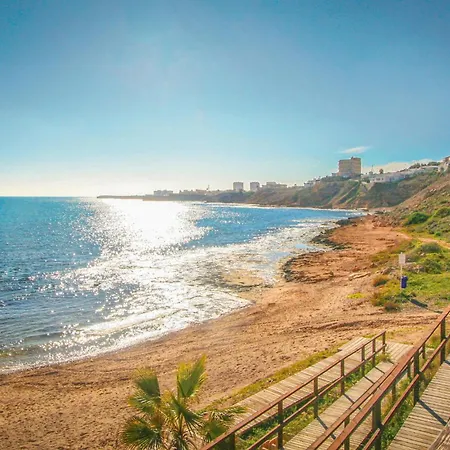 Apartamento 2 Bedroom Beautiful In