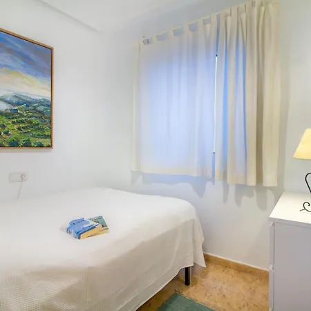 Apartment 2 Bedroom Beautiful In