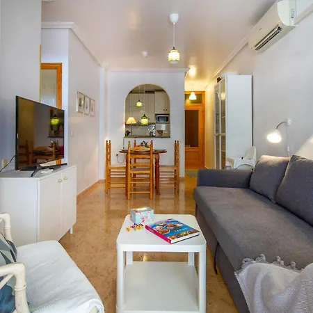 Appartamento 2 Bedroom Cozy In *