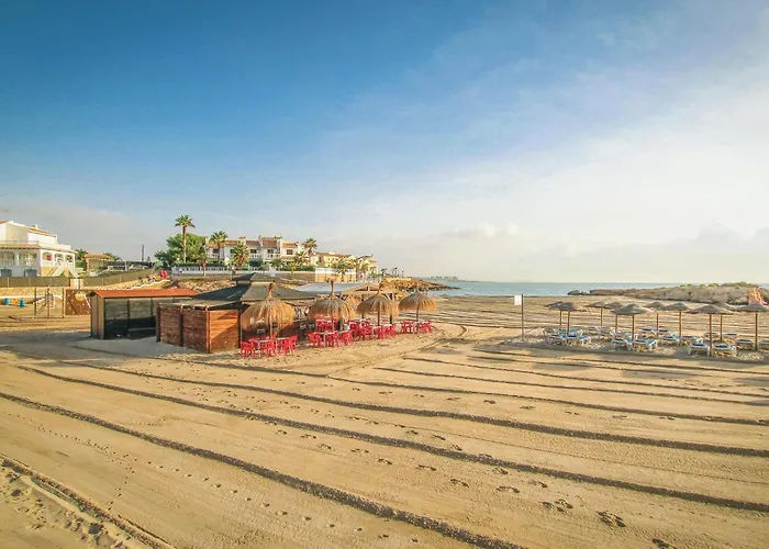 2 Bedroom Cozy In Appartamento